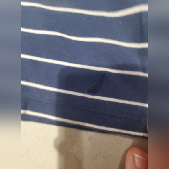 NAUTICA Beau t-shirt rayé bleu et blanc avec logo tissé au devant - Picture 3 of 7